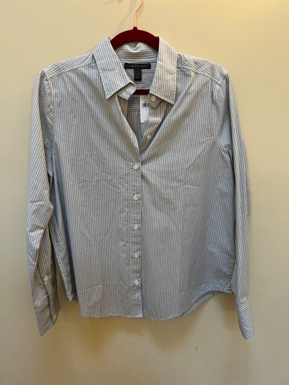 Banana Republic Women’s Blue & White Pinstripe Dress Shirt NWT Small